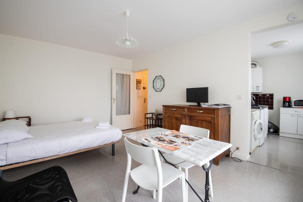 Beautiful F1 Bis In The Heights Of Tours #Private Parking Apartment Bagian luar foto